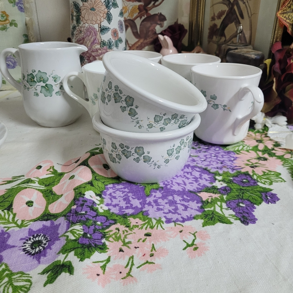 Vintage Corelle Coordinates Callaway IVY stoneware ramekins Set Of 2